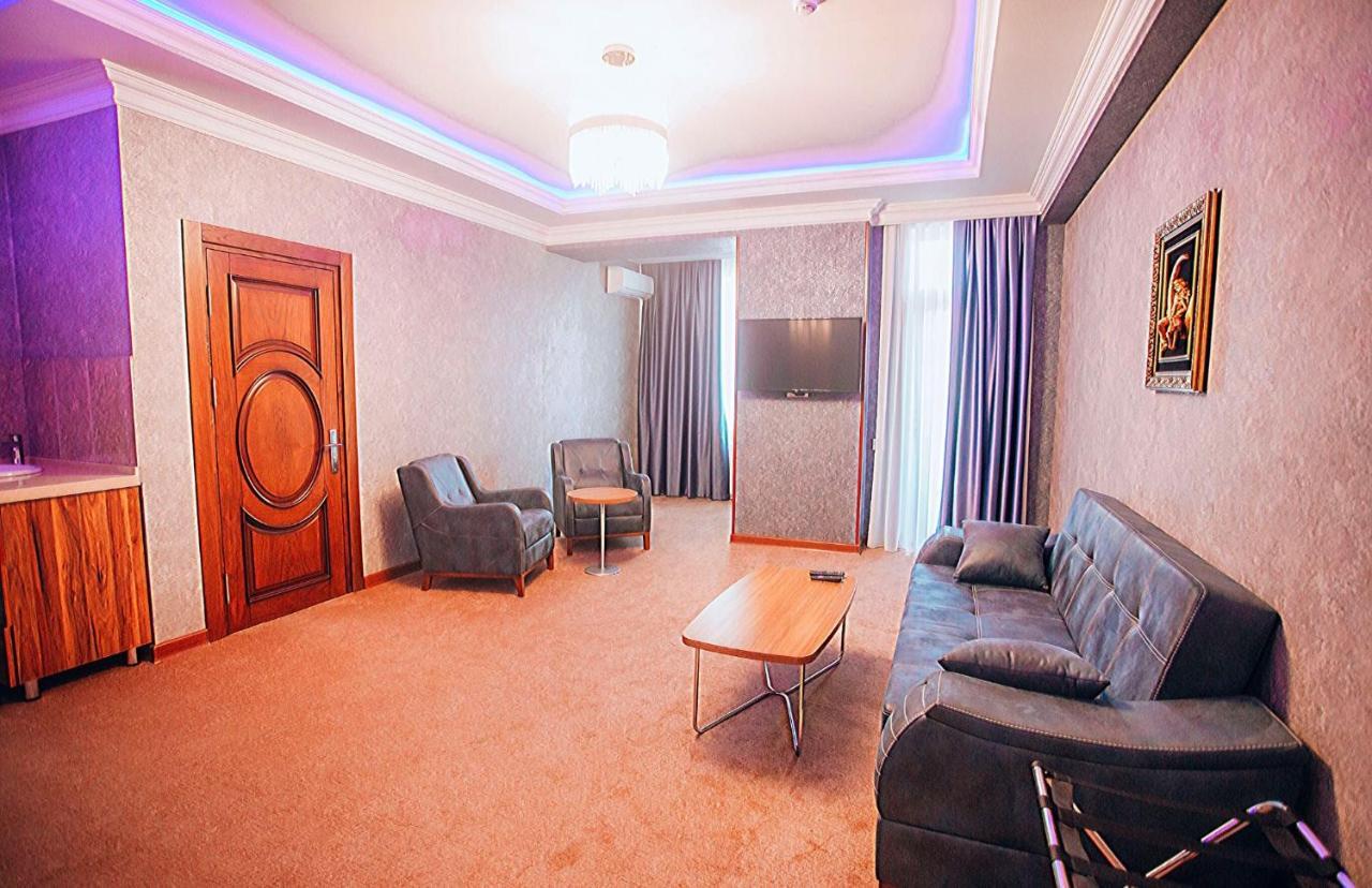 Royal Sapphire Hotel Baku Exterior photo