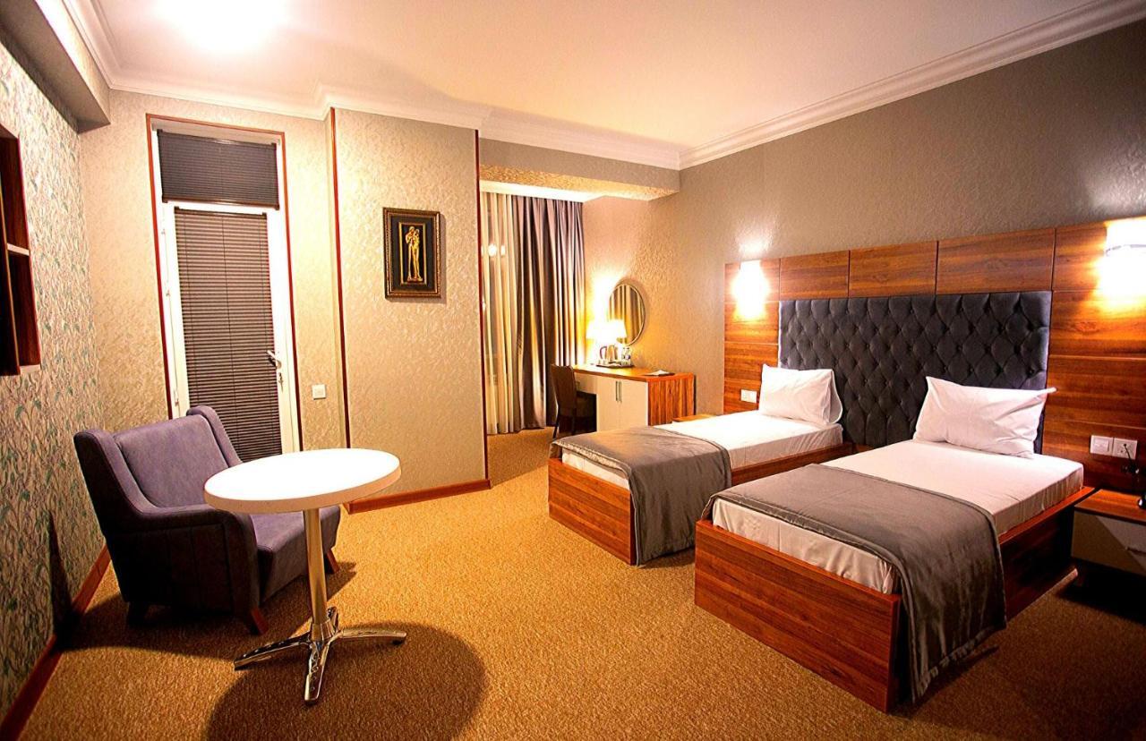 Royal Sapphire Hotel Baku Exterior photo